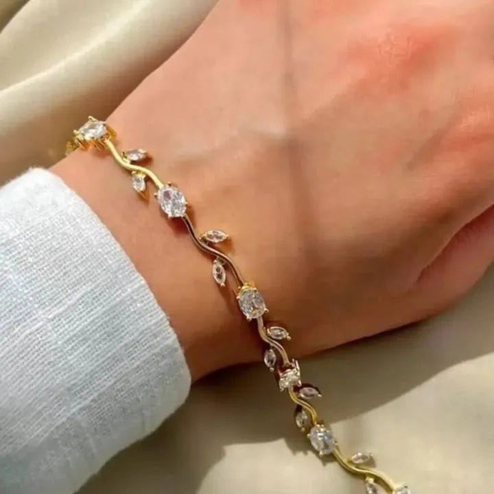 Jewelza Tulip Bracelet – Premium Stainless Steel Adjustable Bracelet for Women & Girls